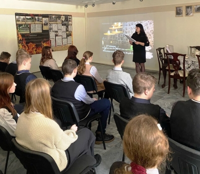 Для хотимских школьников прошёл медиа-час «Холокост: память и предупреждение», посвященный теме геноцида белорусского народа