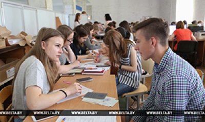 Белорусские вузы начинают прием документов от абитуриентов
