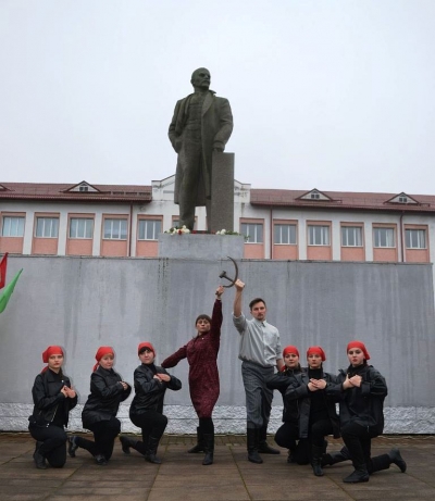 Митинг, посвященный 105-й годовщине Октябрьской революции прошел в Хотимске