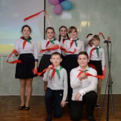 В ХОТИМСКЕ ПРОШЕЛ СМОТР-КОНКУРС ПИОНЕРСКИХ АГИТБРИГАД