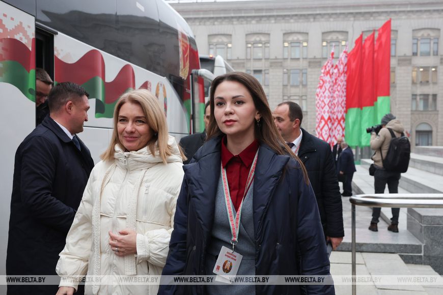 delegaty-vns-mogilevskoy-oblasti-pribyvayut-vo-dvorets-respubliki_8
