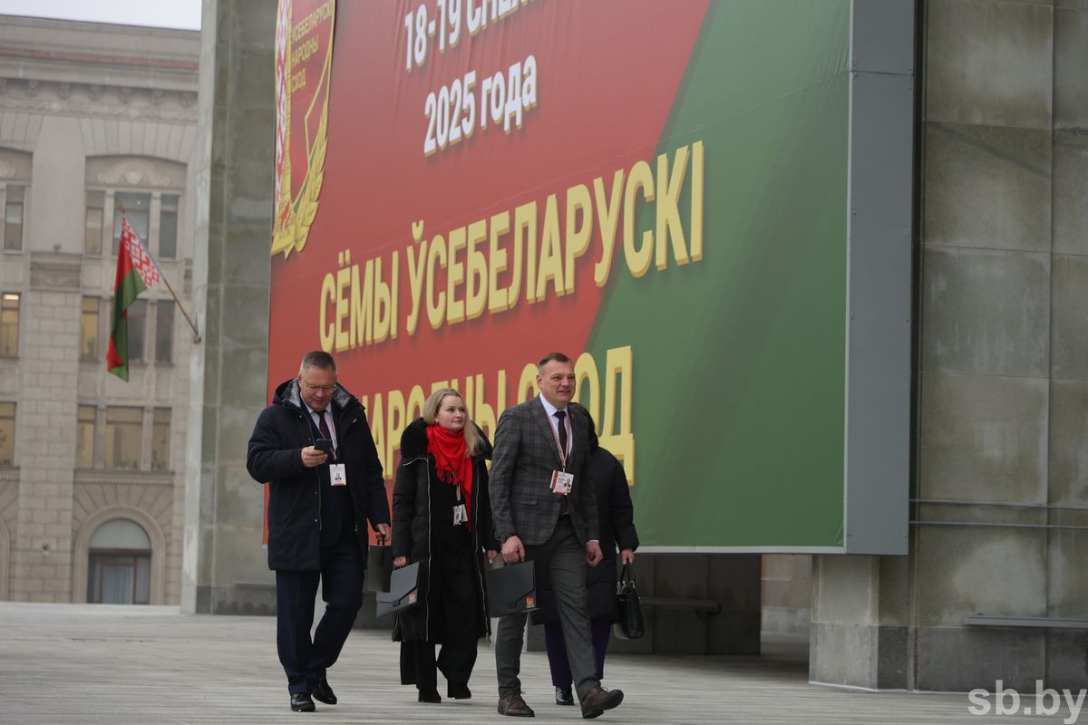 delegaty-vns-mogilevskoy-oblasti-pribyvayut-vo-dvorets-respubliki_6