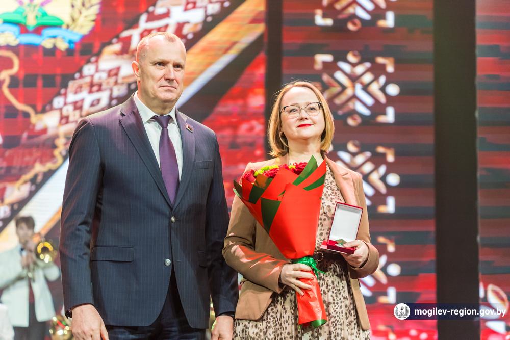 torzhestvennoe-meropriyatie-posvyashchennoe-podvedeniyu-itogov-raboty-mogilevskoy-oblasti_16