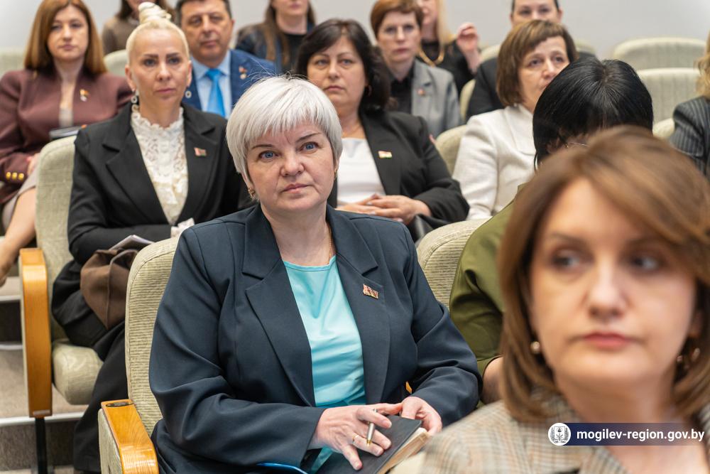 seminar-po-organizatsii-i-provedeniyu-informatsionno-razyasnitelnoy-raboty-s-naseleniem-v-mogilevsko_3