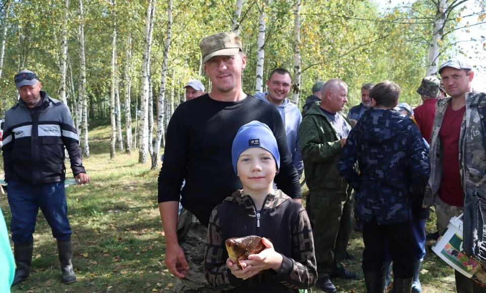 yarkie-kadry-vtorogo-dnya-tretego-regionalnogo-rybolovnogo-festivalya-zalaty-karas-v-khotimske-foto-_24