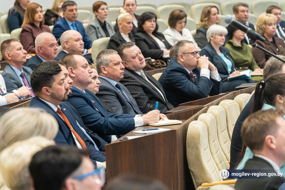 seminar-po-organizatsii-i-provedeniyu-informatsionno-razyasnitelnoy-raboty-s-naseleniem-v-mogilevsko_10