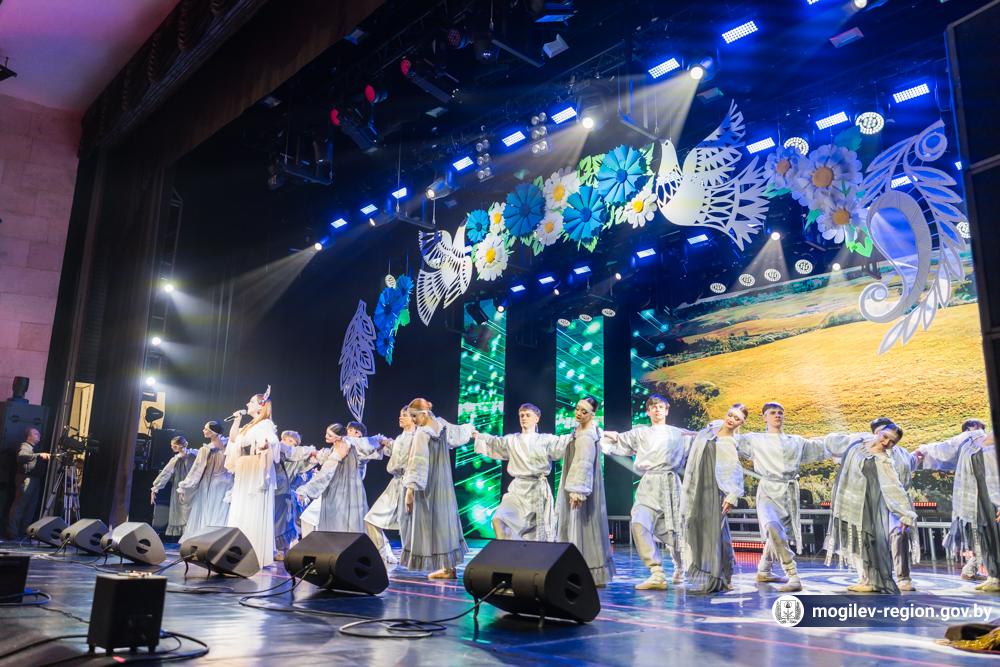 torzhestvennoe-meropriyatie-posvyashchennoe-podvedeniyu-itogov-raboty-mogilevskoy-oblasti_39
