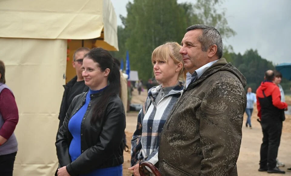 smotrite-kak-v-khotimske-proshel-pervyy-den-tretego-regionalnogo-rybolovnogo-festivalya-zalaty-karas_16