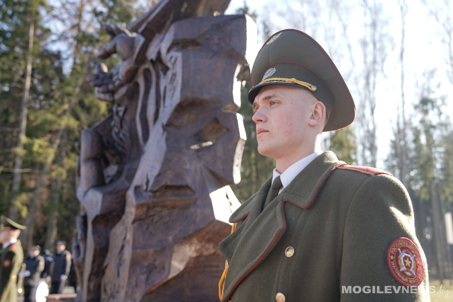 v-mogileve-pochtili-pamyat-zhertv-khatynskoy-tragedii_0