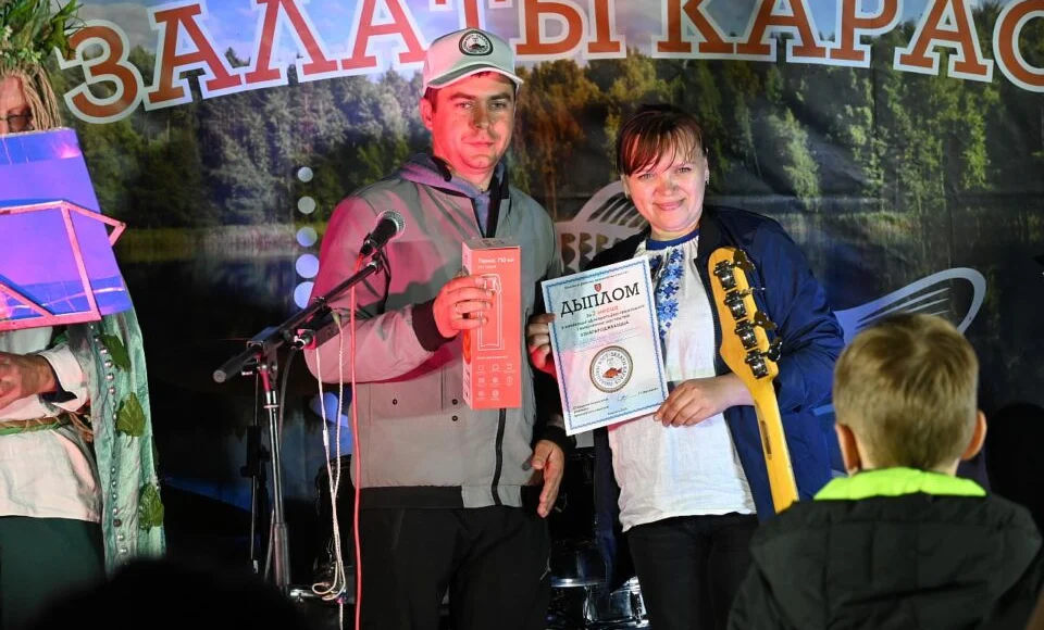 smotrite-kak-v-khotimske-proshel-pervyy-den-tretego-regionalnogo-rybolovnogo-festivalya-zalaty-karas_43