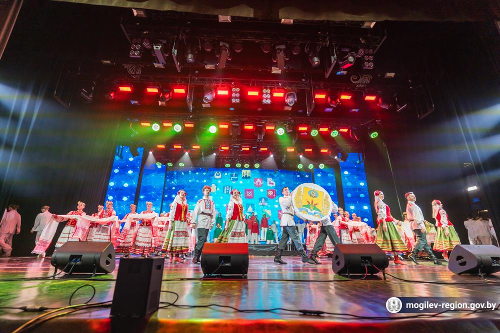 torzhestvennoe-meropriyatie-posvyashchennoe-podvedeniyu-itogov-raboty-mogilevskoy-oblasti_7