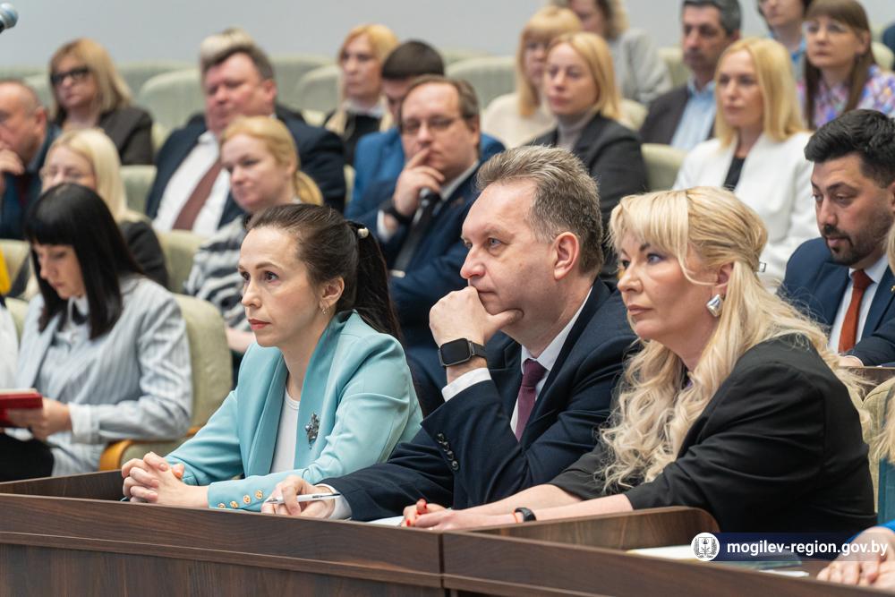 seminar-po-organizatsii-i-provedeniyu-informatsionno-razyasnitelnoy-raboty-s-naseleniem-v-mogilevsko_8