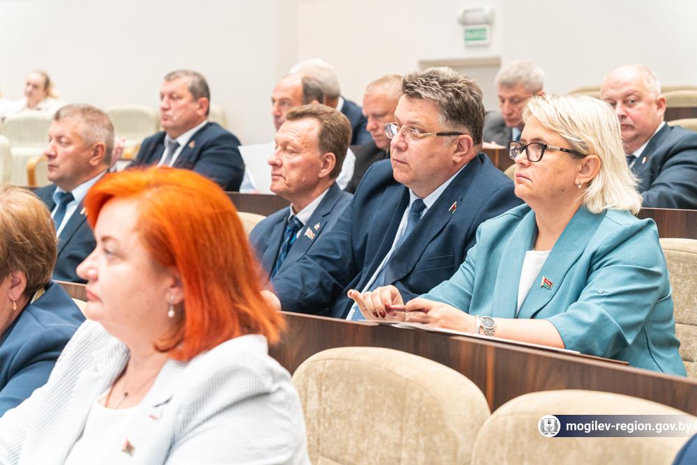 ocherednaya-dvadtsat-tretya-sessiya-mogilevskogo-oblastnogo-soveta-deputatov_12