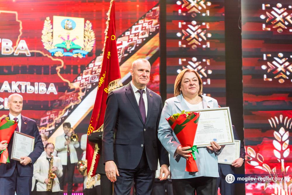 torzhestvennoe-meropriyatie-posvyashchennoe-podvedeniyu-itogov-raboty-mogilevskoy-oblasti_25