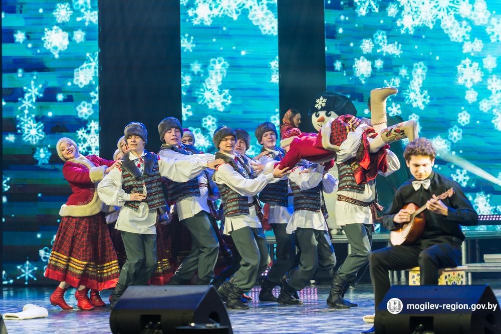 torzhestvennoe-meropriyatie-posvyashchennoe-podvedeniyu-itogov-raboty-mogilevskoy-oblasti_40