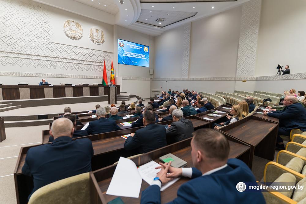 ocherednaya-sessiya-mogilevskogo-oblastnogo-soveta-deputatov_8