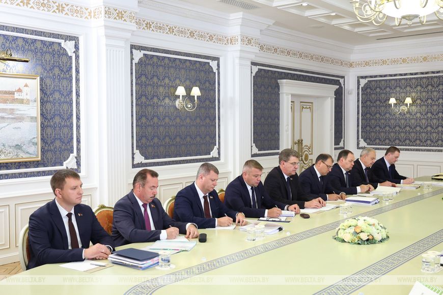 kto-v-belarusi-budet-otvechat-za-sferu-turizma-vopros-vynesen-na-soveshchanie-u-lukashenko-_2
