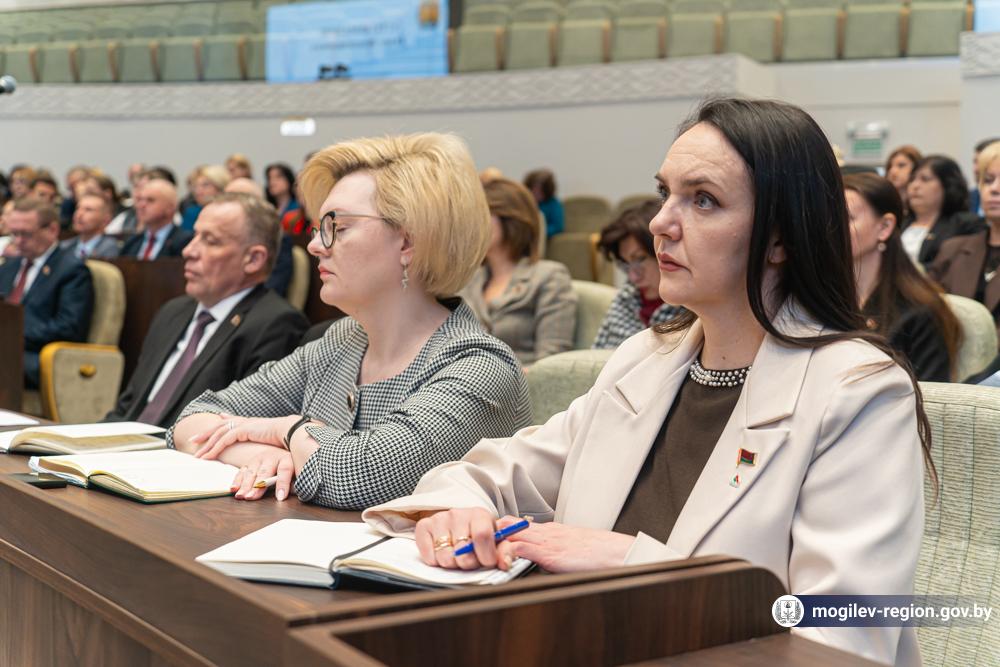 seminar-po-organizatsii-i-provedeniyu-informatsionno-razyasnitelnoy-raboty-s-naseleniem-v-mogilevsko_6