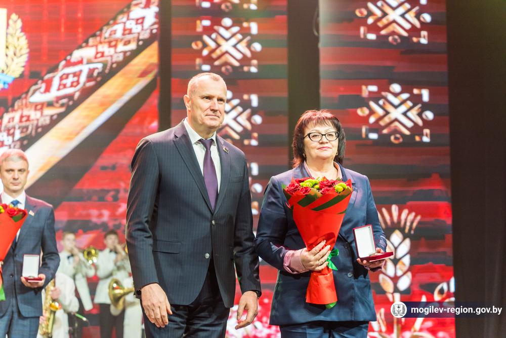torzhestvennoe-meropriyatie-posvyashchennoe-podvedeniyu-itogov-raboty-mogilevskoy-oblasti_18